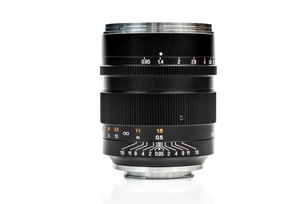 Zhongyi Mitakon Speedmaster 50mm f/0.95 III Lente de marco completo para Sony FE Mount Camera